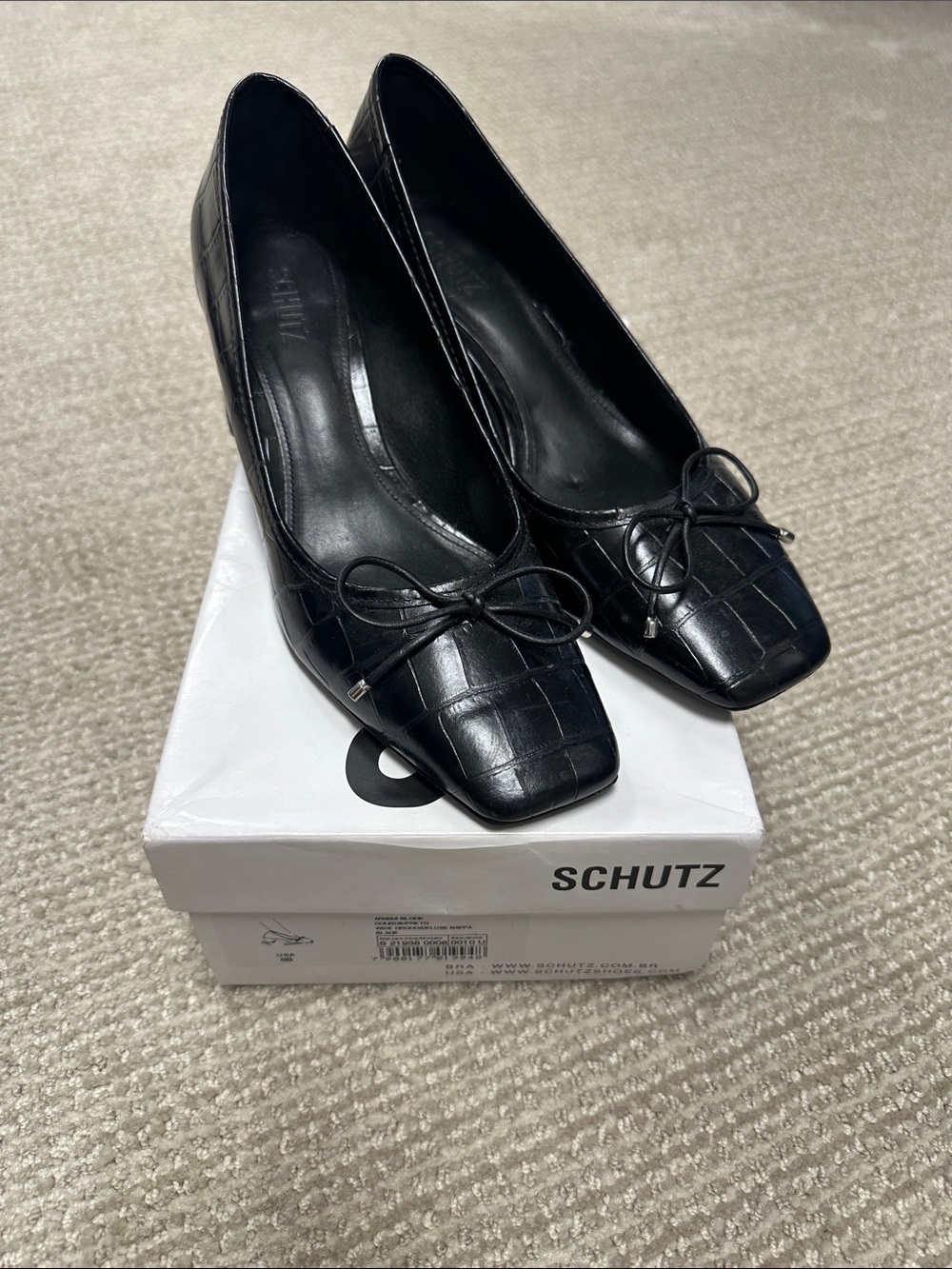 Schutz Women's Black Croc-Textured Square-Toe Ballet Pumps